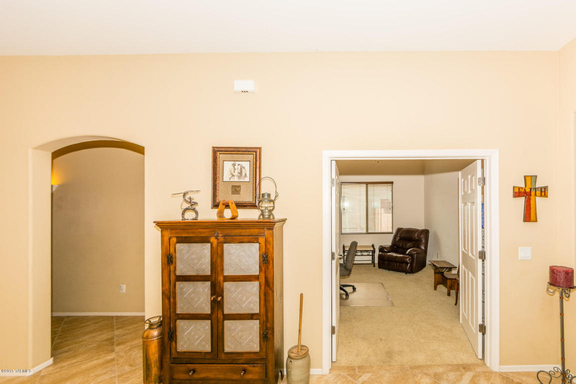 492 S Blue River Loop, Vail, AZ 85641 photo 12