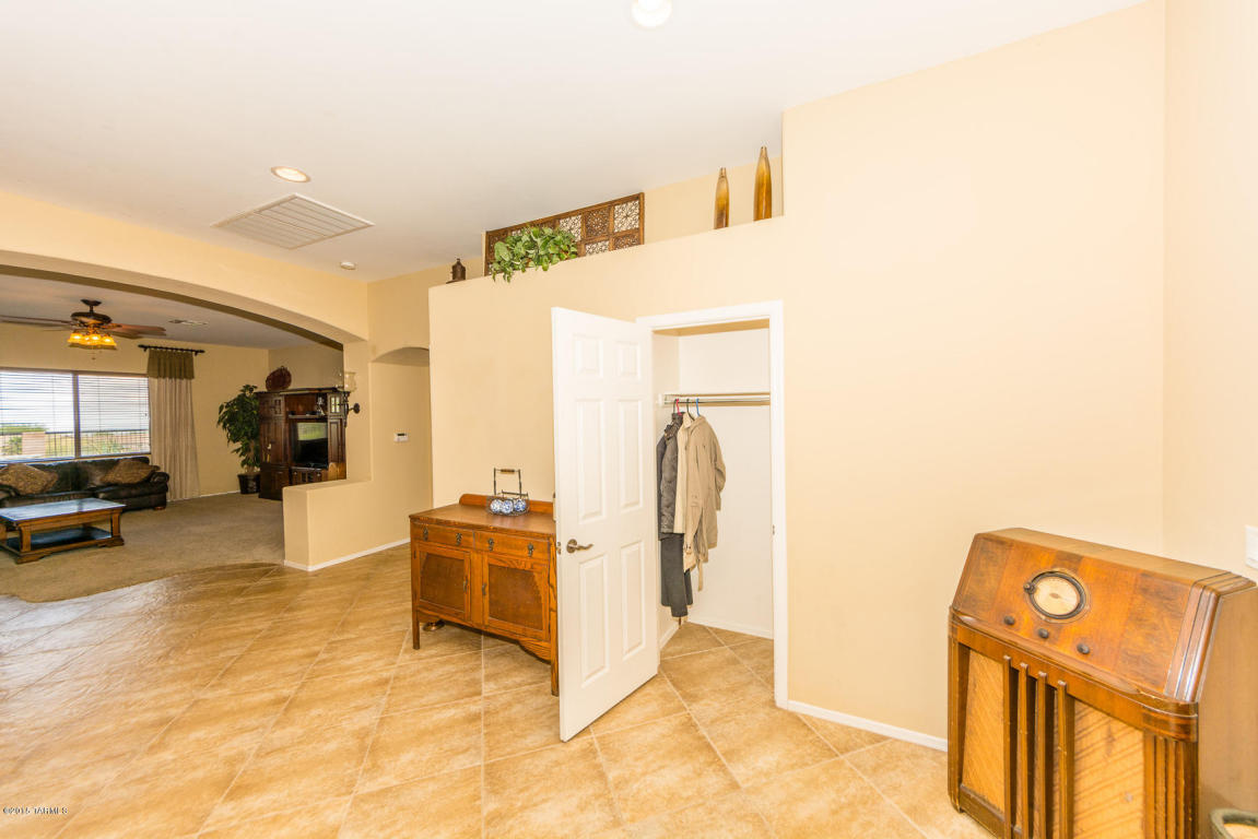 492 S Blue River Loop, Vail, AZ 85641 photo 14