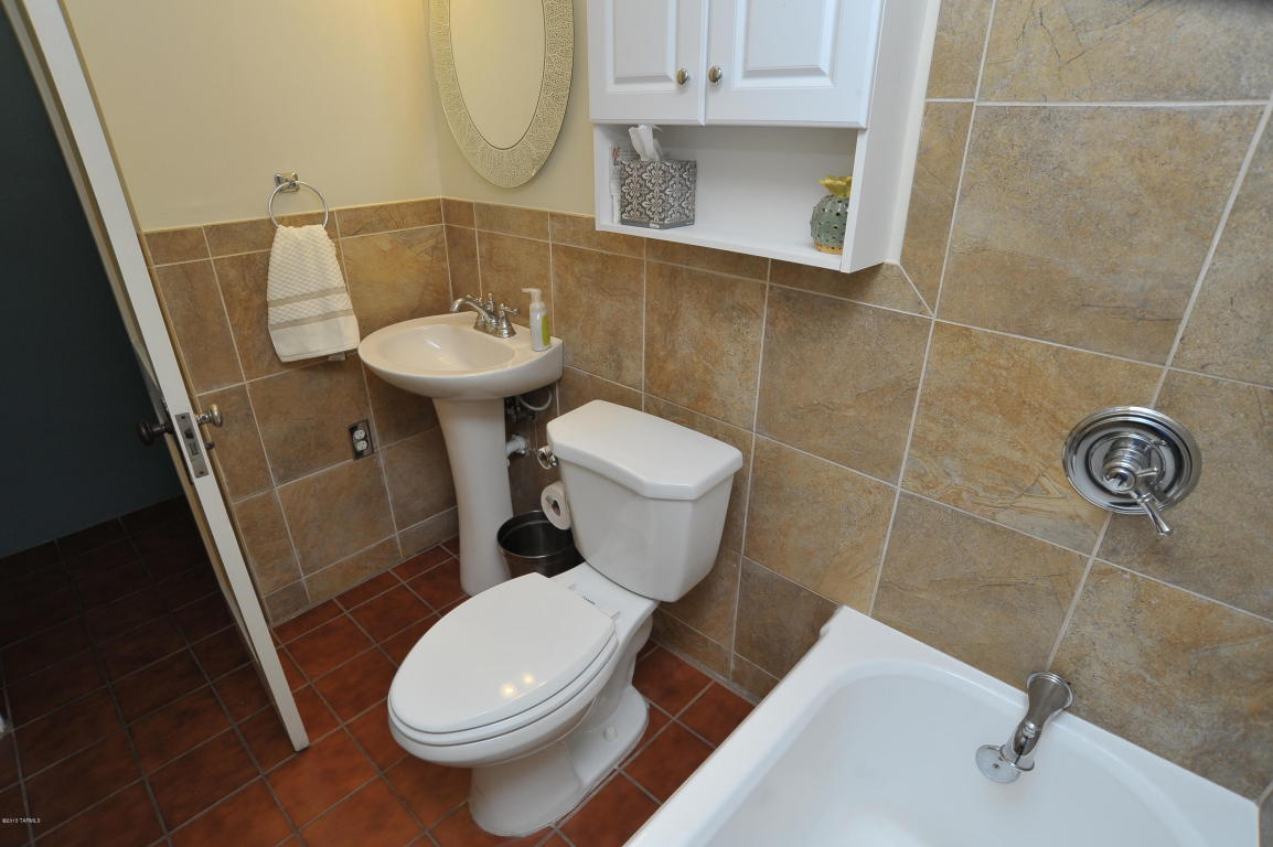 2008 E Copper St, Tucson, AZ 85719 photo 19