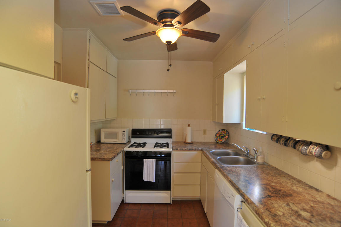 2008 E Copper St, Tucson, AZ 85719 photo 13
