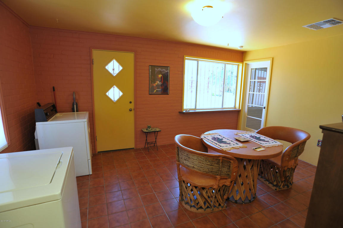 2008 E Copper St, Tucson, AZ 85719 photo 15