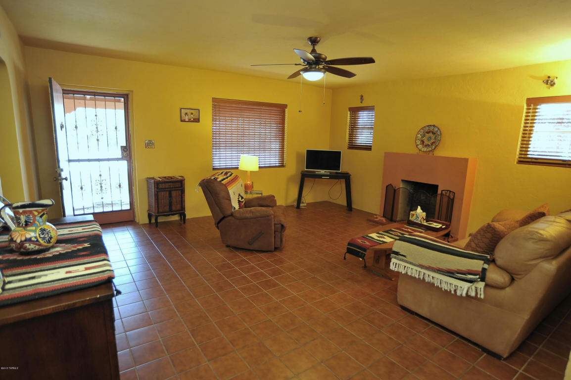 2008 E Copper St, Tucson, AZ 85719 photo 5