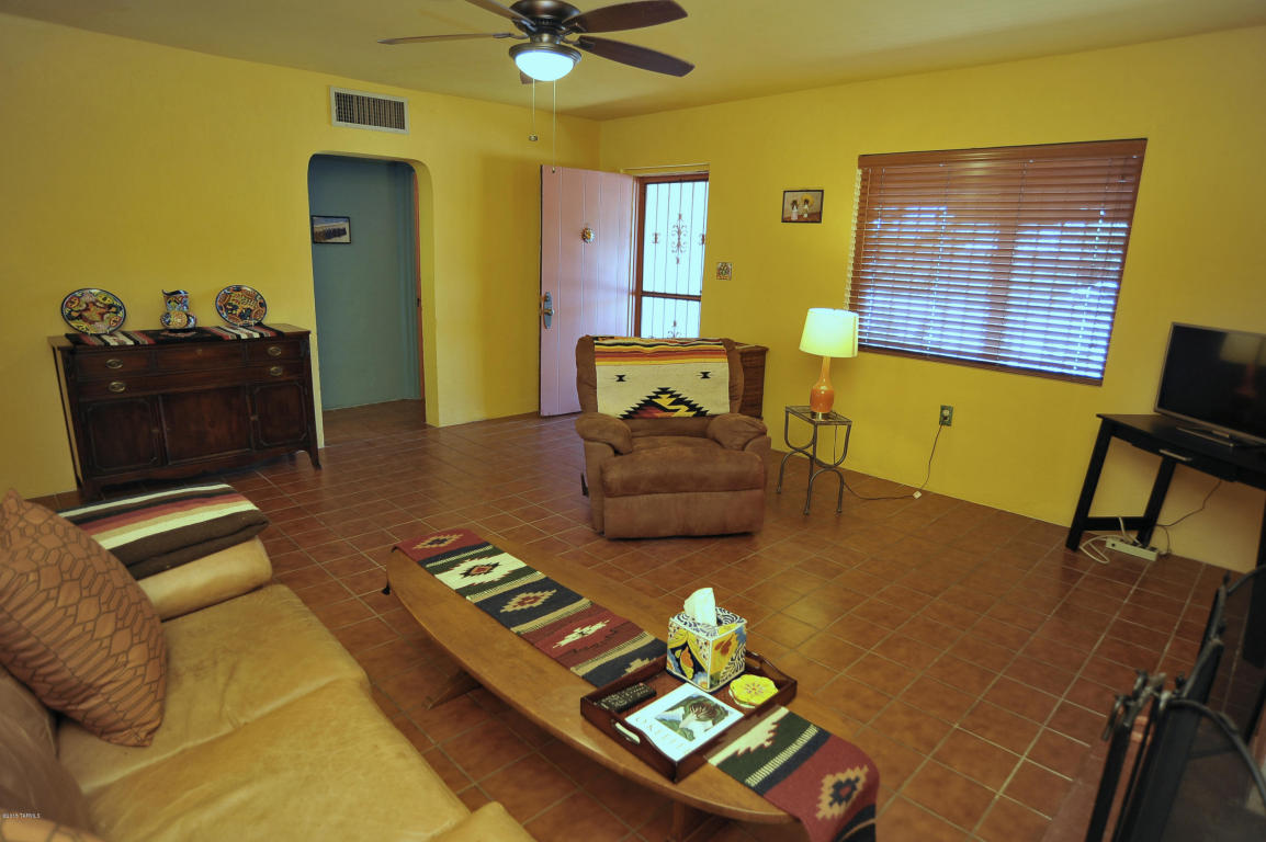 2008 E Copper St, Tucson, AZ 85719 photo 6