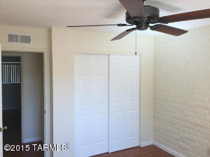 7465 E Tamara Dr, Tucson, AZ 85730 photo 4