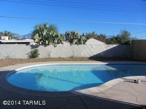 7933 E Winnepeg Dr, Tucson, AZ 85730 photo 3