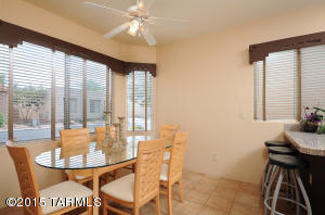 1515 E Painted Colt Loop, Tucson, AZ 85719 photo 4