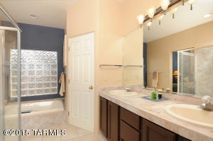 1515 E Painted Colt Loop, Tucson, AZ 85719 photo 13