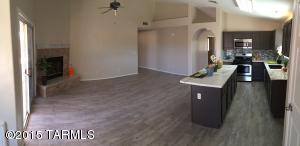 9081 Elderberry St, Tucson, AZ 85747 photo 8