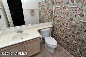 8972 N Eaglestone Loop, Tucson, AZ 85742 photo 35