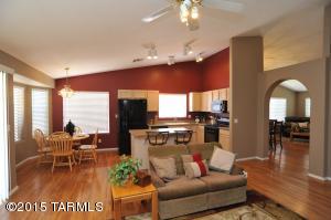 8972 N Eaglestone Loop, Tucson, AZ 85742 photo 10