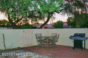 7883 E Roget Dr, Tucson, AZ 85710 photo 4