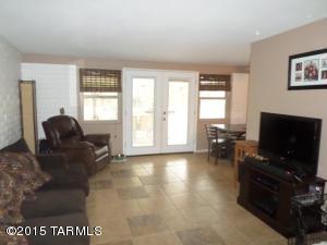 7000 E Brooks Dr, Tucson, AZ 85730 photo 3
