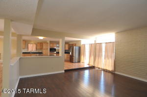 7605 E Hampton Pl, Tucson, AZ 85715 photo 9