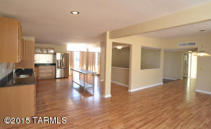 7605 E Hampton Pl, Tucson, AZ 85715 photo 2