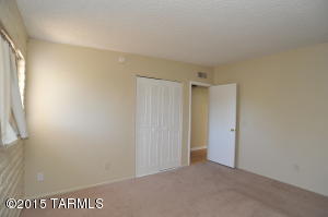 7605 E Hampton Pl, Tucson, AZ 85715 photo 25