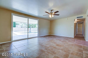 7130 E Sylvane Dr, Tucson, AZ 85710 photo 13