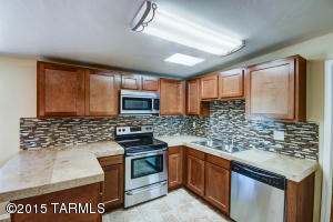 7130 E Sylvane Dr, Tucson, AZ 85710 photo 7