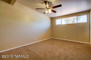 7130 E Sylvane Dr, Tucson, AZ 85710 photo 19