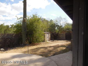 9272 E Walnut Tree Dr, Tucson, AZ 85749 photo 3
