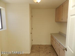7901 E Beverly St, Tucson, AZ 85710 photo 13