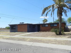 7901 E Beverly St, Tucson, AZ 85710 photo 2