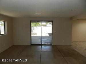 7901 E Beverly St, Tucson, AZ 85710 photo 6