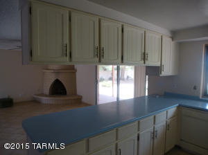 8935 E Maple Leaf Dr, Tucson, AZ 85710 photo 16