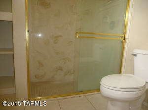 8935 E Maple Leaf Dr, Tucson, AZ 85710 photo 13