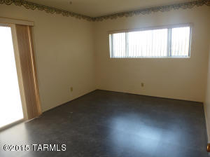 8935 E Maple Leaf Dr, Tucson, AZ 85710 photo 7
