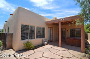1574 E Painted Colt Loop, Tucson, AZ 85719 photo 2