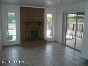 9517 E 3rd St, Tucson, AZ 85748 photo 4