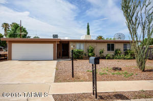 8532 E 18th St, Tucson, AZ 85710 photo 1