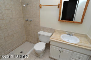 9940 E Basque Pl, Tucson, AZ 85748 photo 10