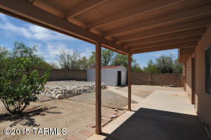 9940 E Basque Pl, Tucson, AZ 85748 photo 18