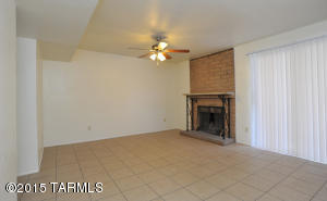 9940 E Basque Pl, Tucson, AZ 85748 photo 4