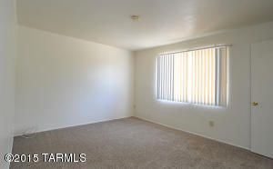 9940 E Basque Pl, Tucson, AZ 85748 photo 8