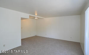 9940 E Basque Pl, Tucson, AZ 85748 photo 6