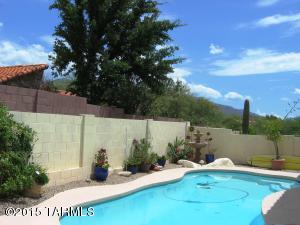 7807 E Windriver Dr, Tucson, AZ 85750 photo 2