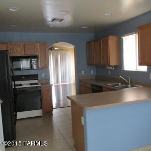 8402 E Sarnoff Ridge Loop, Tucson, AZ 85710 photo 5