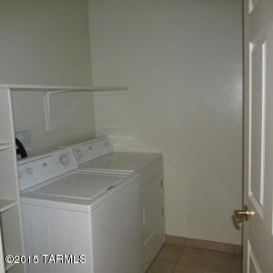 8402 E Sarnoff Ridge Loop, Tucson, AZ 85710 photo 12