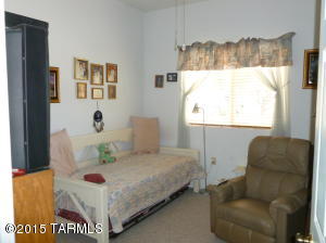 1341 E Morris Ln, Benson, AZ 85602 photo 9