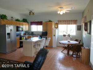 1341 E Morris Ln, Benson, AZ 85602 photo 3