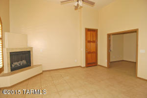 632 E Weckl Pl, Tucson, AZ 85704 photo 7