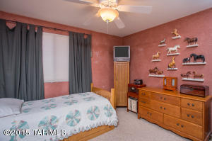9166 E 33rd Pl, Tucson, AZ 85710 photo 10