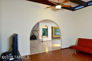 8801 E Saddleback Dr, Tucson, AZ 85749 photo 5