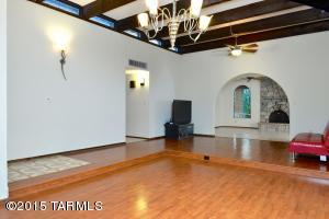 8801 E Saddleback Dr, Tucson, AZ 85749 photo 4
