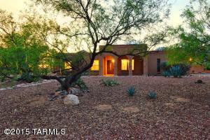 8801 E Saddleback Dr, Tucson, AZ 85749 photo 2
