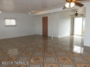 7550 E Apple Tree Dr, Tucson, AZ 85730 photo 2