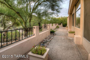 5664 E Circulo Terra, Tucson, AZ 85750 photo 10