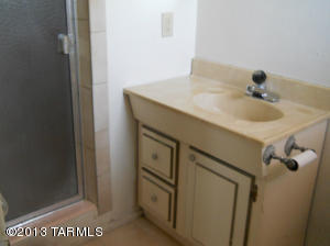 703 N Mesa Ave, Willcox, AZ 85643 photo 7